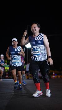 BIB: 29977, 99977
                            <button type="button" onclick="openModal(23139973)" class="btn btn-primary btn-sm float-right btn-popup" data-toggle="modal" data-target=".modal-high-quality">
                        <i class="fas fa-shopping-cart"></i> Add to Cart
                    </button>
                                            <button type="button" onclick="isThisMe(23139973, true)" class="btn btn-success btn-sm float-right btn-popup btn-isme hidden" data-toggle="tooltip" data-placement="bottom" title="นี่คือรูปของคุณใช่ไหม คลิกที่นี่เพื่อเอาเข้าอัลบั้ม">
                        <i class="fas fa-plus"></i> Add to album
                    </button>
                    <button type="button" onclick="isThisMe(23139973, false)" class="btn btn-warning btn-sm float-right btn-popup btn-isnotme hidden">
                        <i class="fas fa-ban"></i> Remove from album
                    </button>